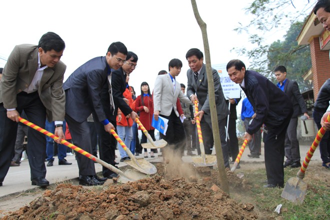 Tuổi trẻ Vĩnh Phúc ra quân Tết trồng cây - ảnh 4